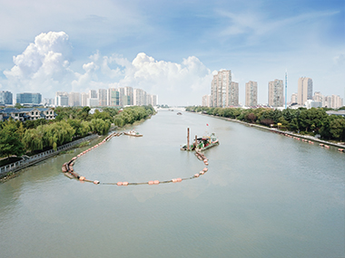 浙江省苕溪清水入湖河道整治导流港清淤工程.jpg